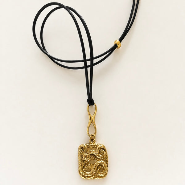CARLEE SNAKE RECTANGLE NECKLACE