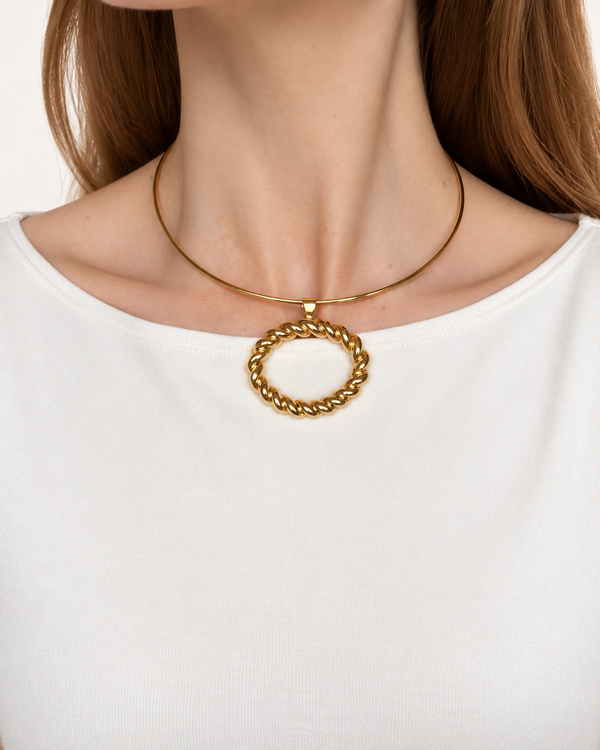SALLY OVAL TWIST NECKLACE