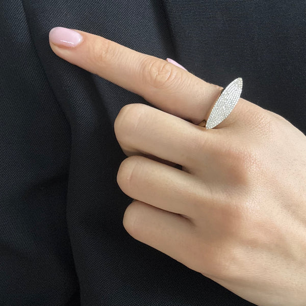 ELLA HORIZONTAL OVAL DIAMOND RING