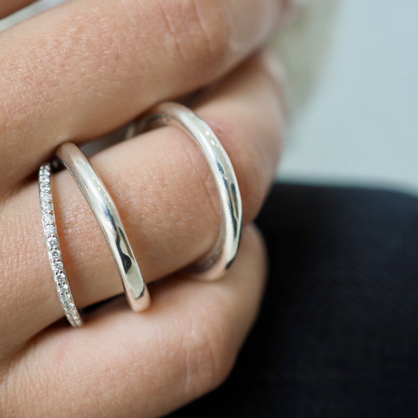 CLAIRE CLAM RING