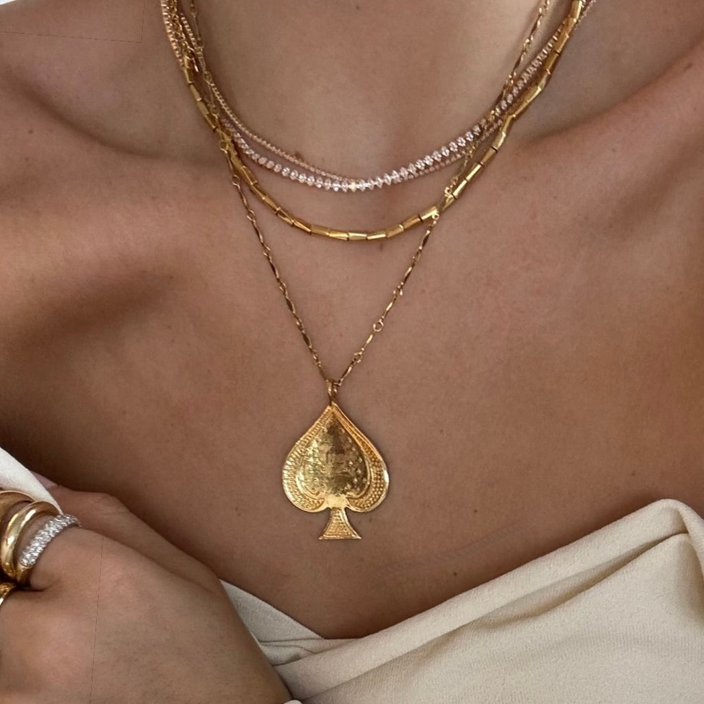 LISA SPADE NECKLACE