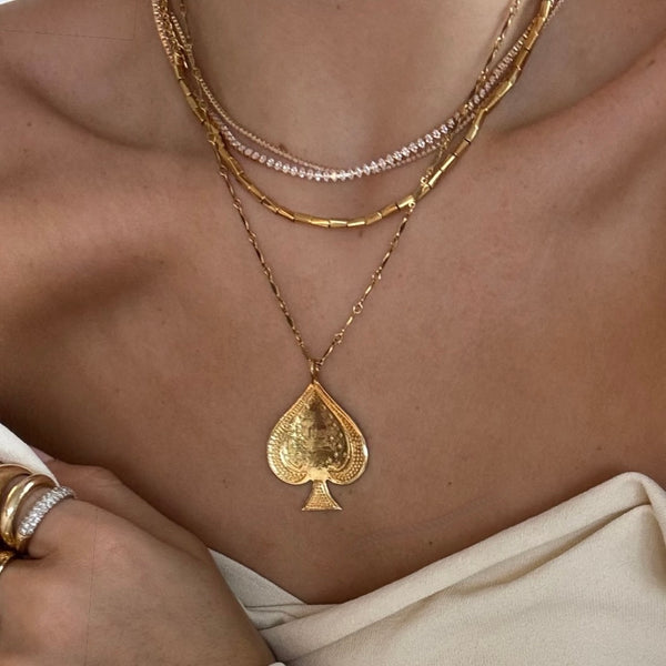 LISA SPADE NECKLACE
