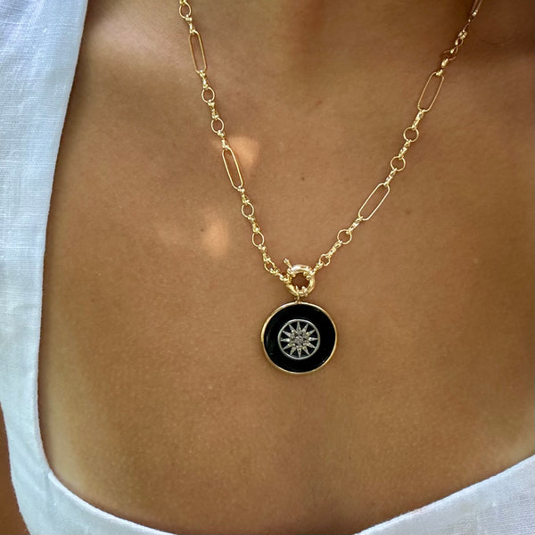 SKYLAR ENAMEL PINWHEEL DISC NECKLACE