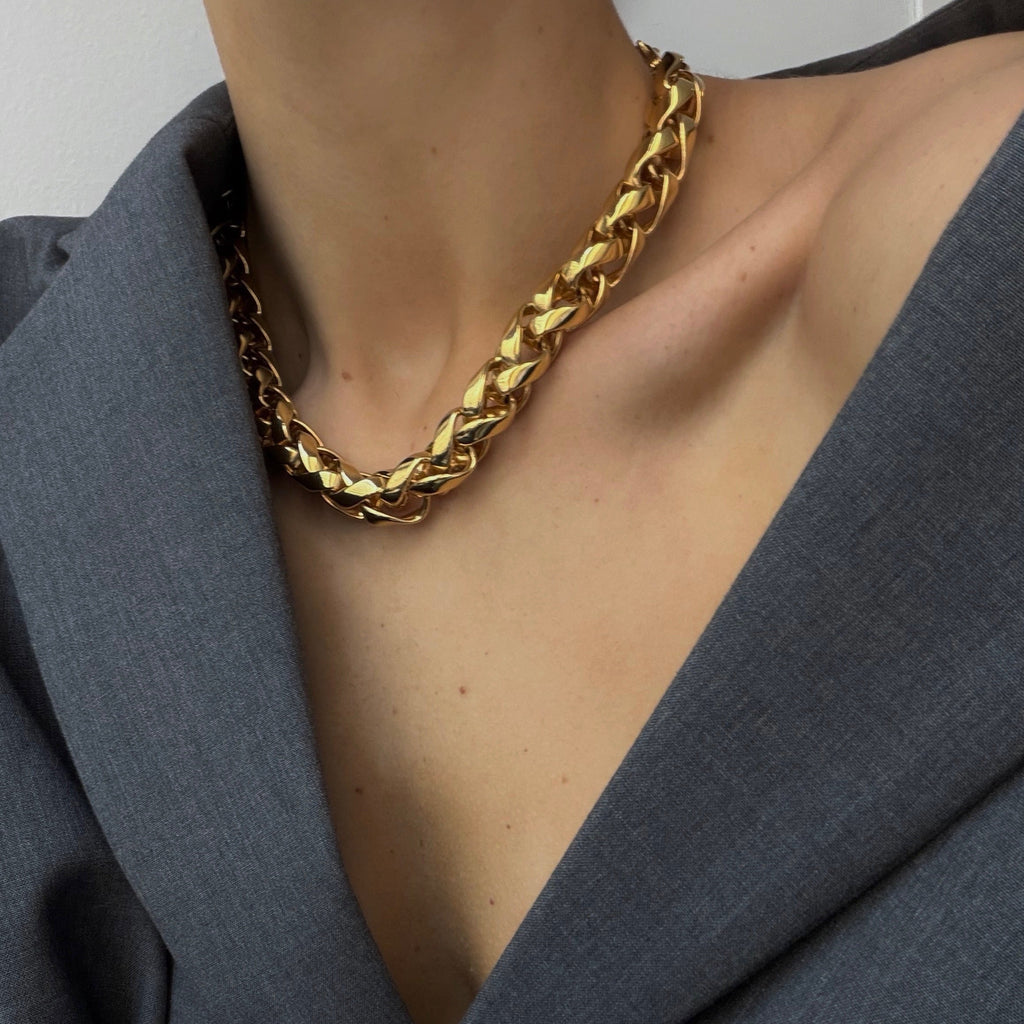 OLLIE CHAIN LINK NECKLACE
