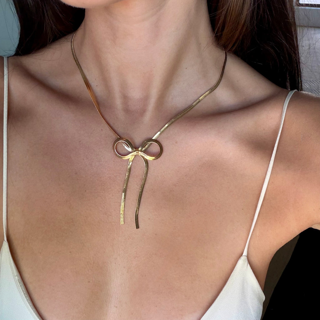 DANI  HERRINGBONE BOW NECKLACE