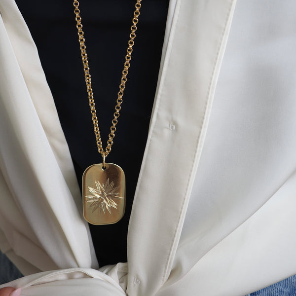 SUNNIE BURST TAG NECKLACE