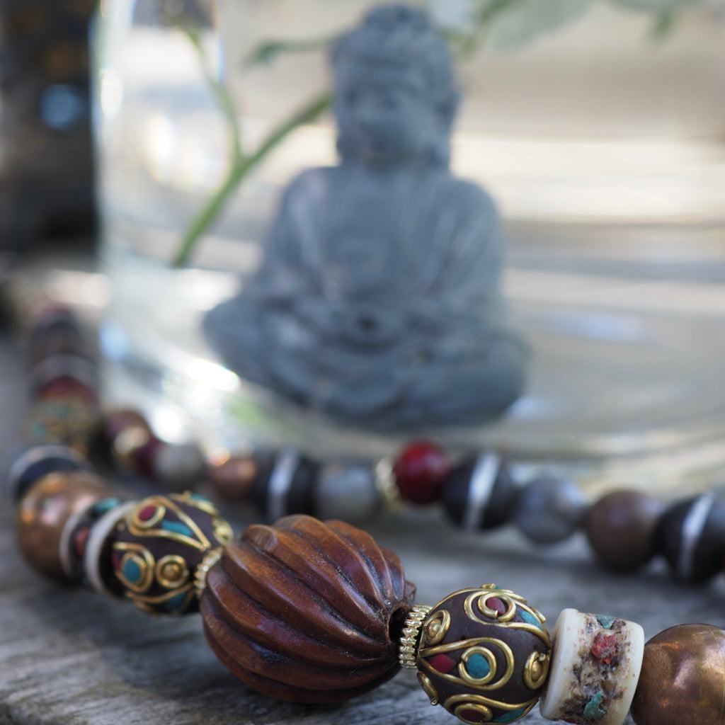 HAZEL SAGE WOODEN BEADED NECKLACE