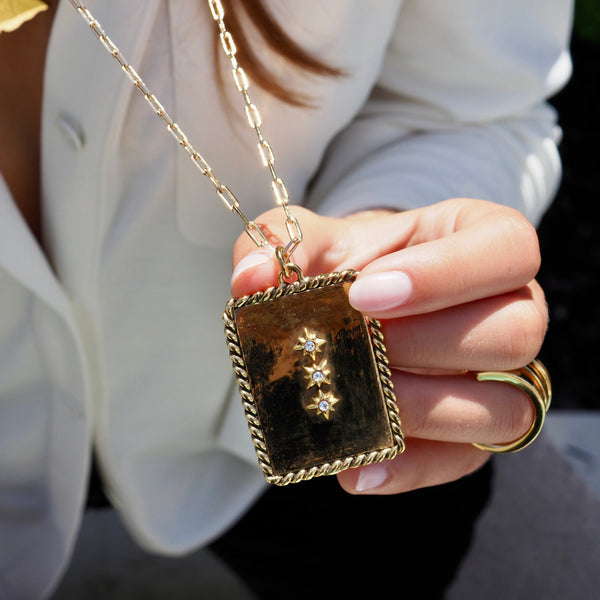 PACI RECTANGLE PENDANT NECKLACE