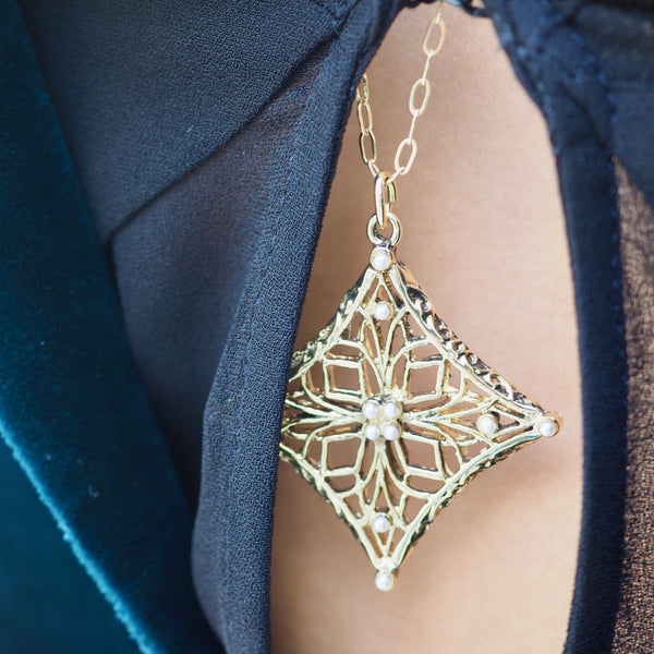 COLBEE  FILAGREE   NECKLACE