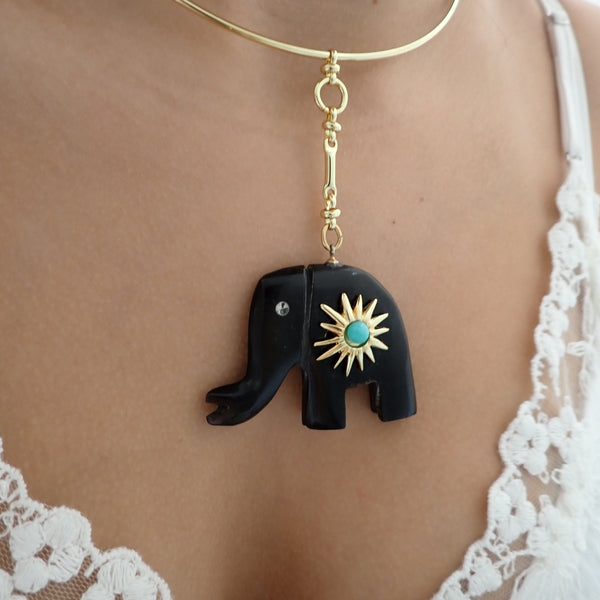 ELEPHANT WIRE NECKLACE