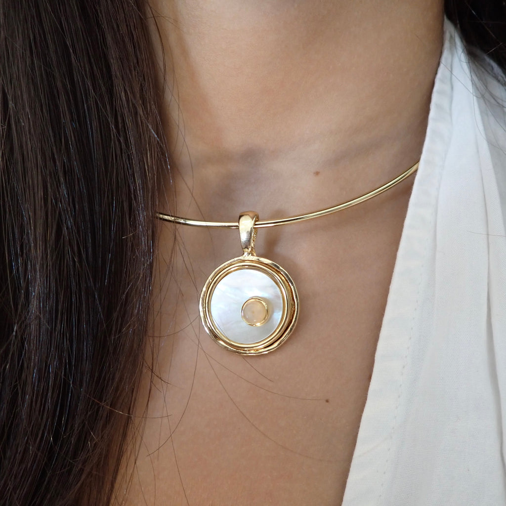 ALEXA MOTHER OF PEARL CHOKER