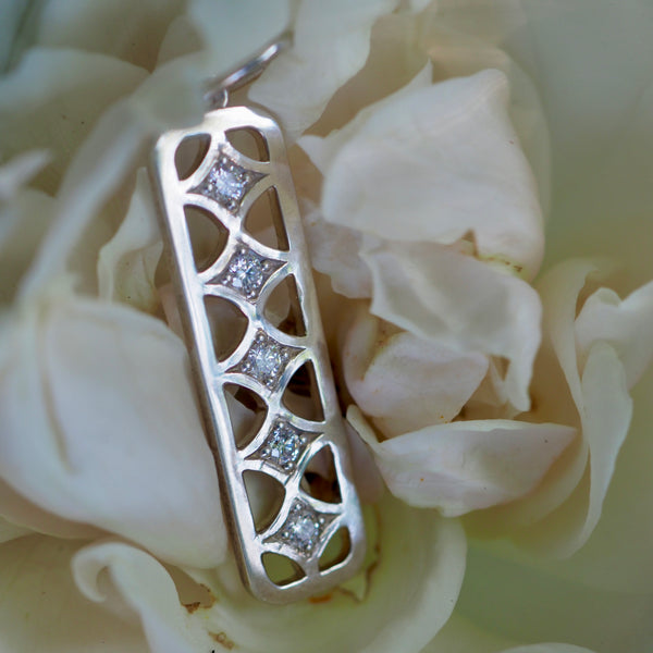 HANNAH FIVE BAR RECTANGLE PENDANT