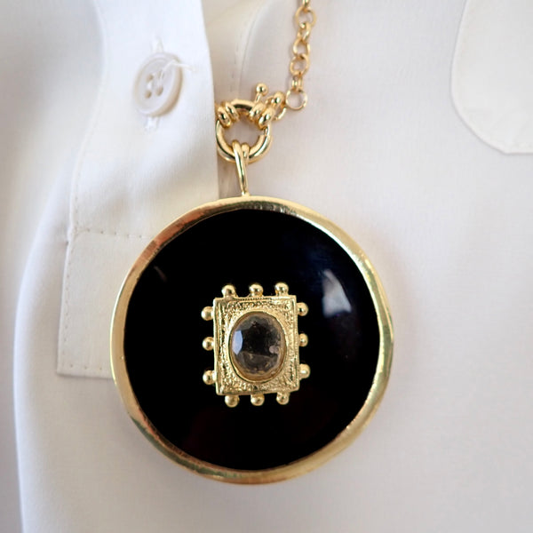 LYSSA DOTTED RECTANGLE CENTER  BLACK ENAMEL DISC