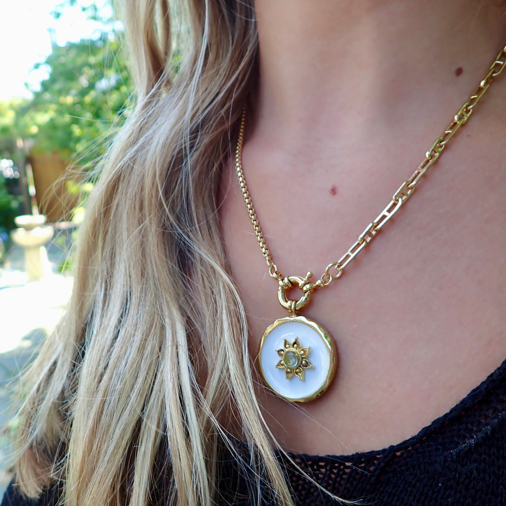 BILLIE ENAMEL BURST  DISC STATEMENT NECKLACE