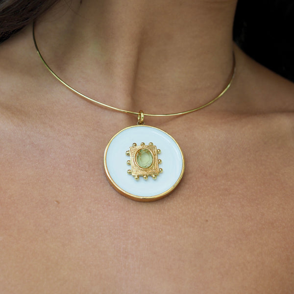 HENRIE JADE ENAMEL DISC  NECKLACE - 1.1/4"
