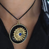 IVY BURST DISC NECKLACE