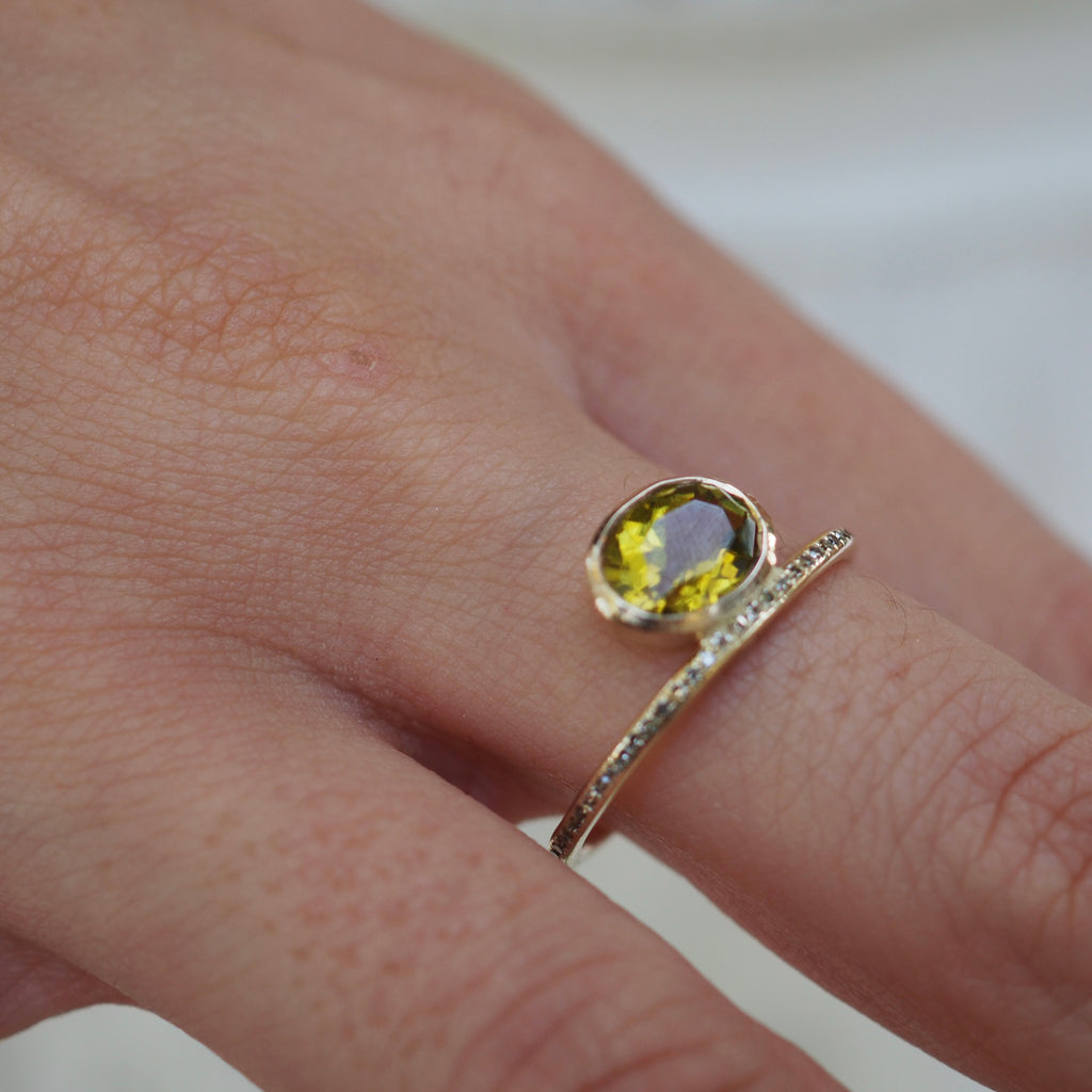 KAYLEY THIN DIAMOND GOLD RING  WITH NATURAL TOURMALINE