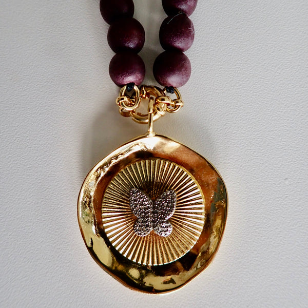 LIVEE FLUTED BUTTERFLY DISC NECKLACE