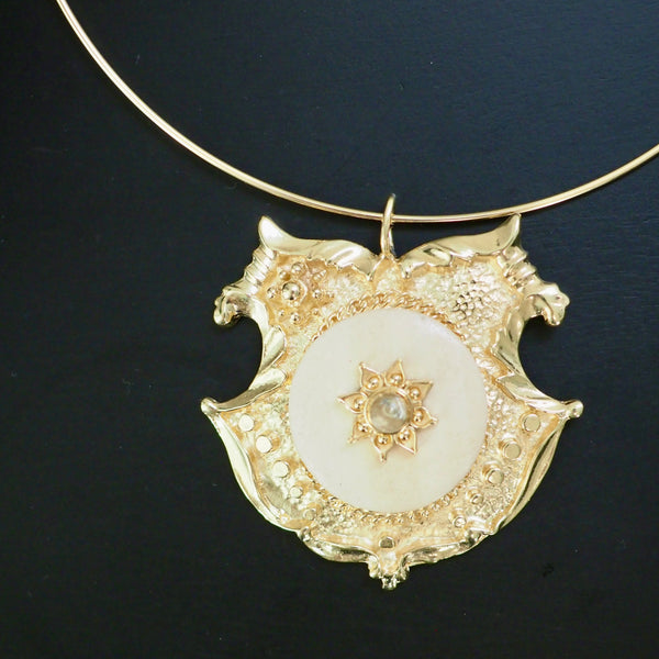 MENA WOOD SHIELD NECKLACE