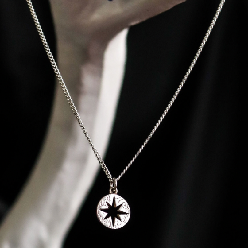 ZARA BURST DISC NECKLACE - .5"