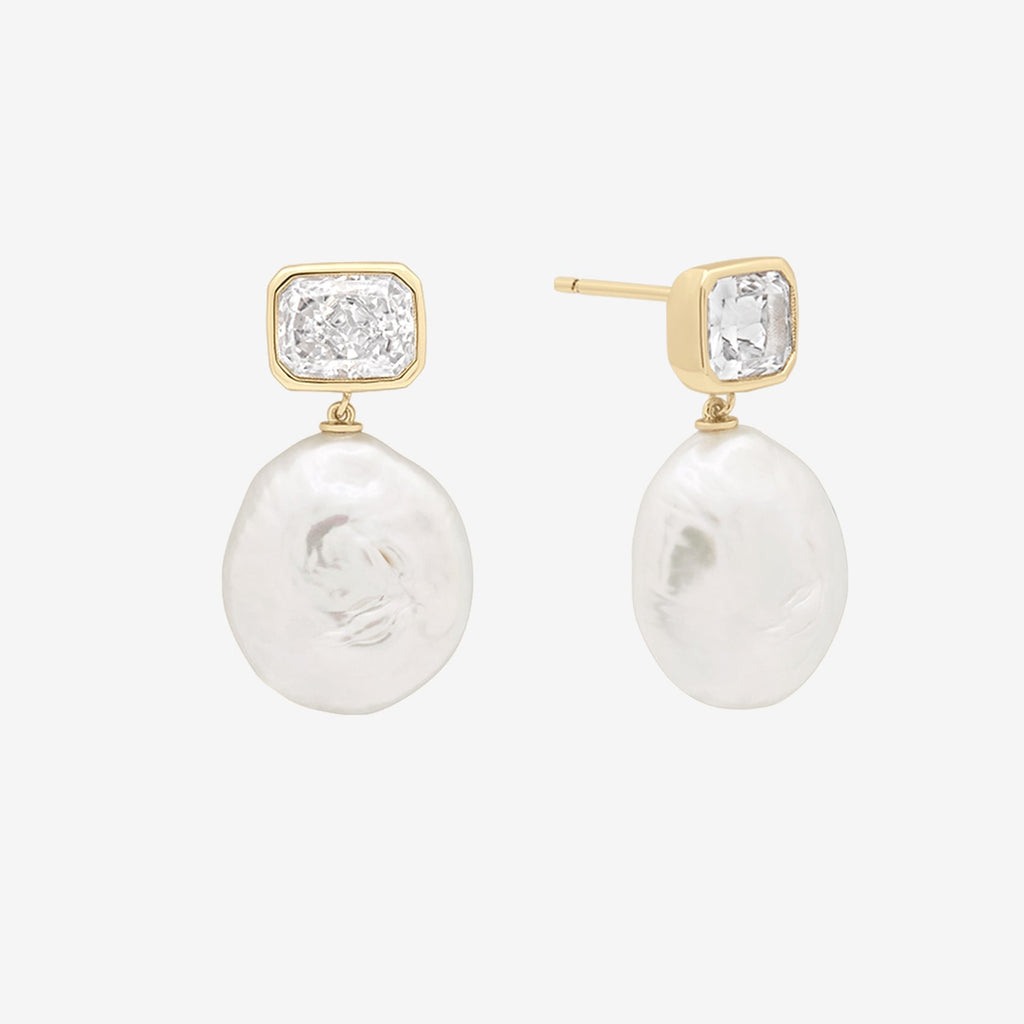 SHASHI EMERALD BAGUETTE CLEO EARRINGS
