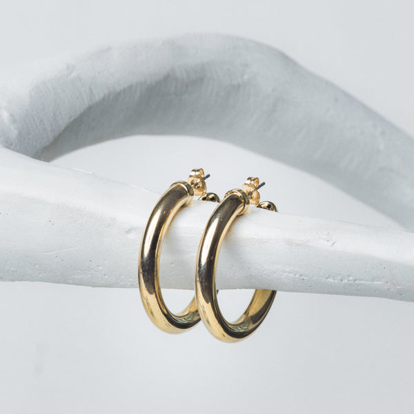 MONICA GOLD TUBE HOOPS