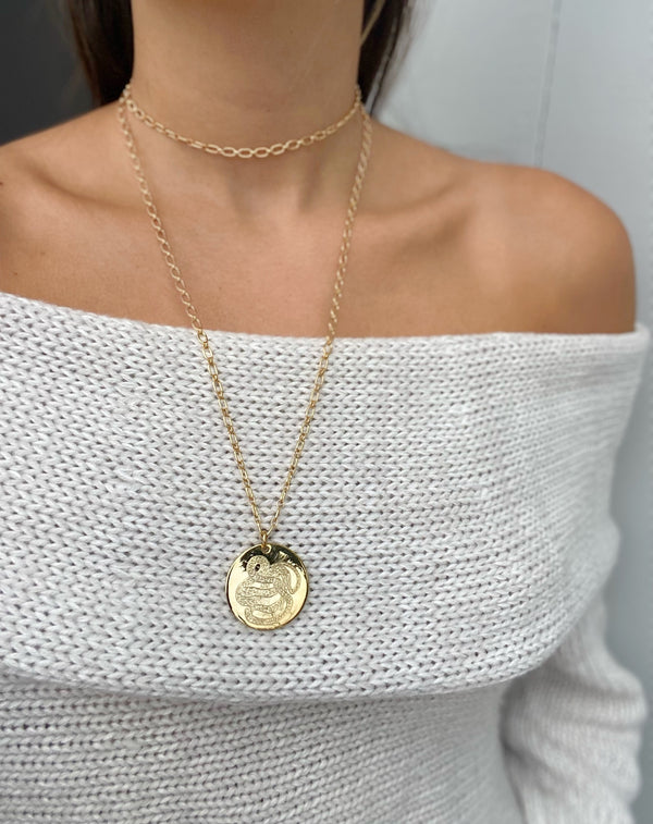 KIRA SNAKE DISC NECKLACE- 1.1/4"