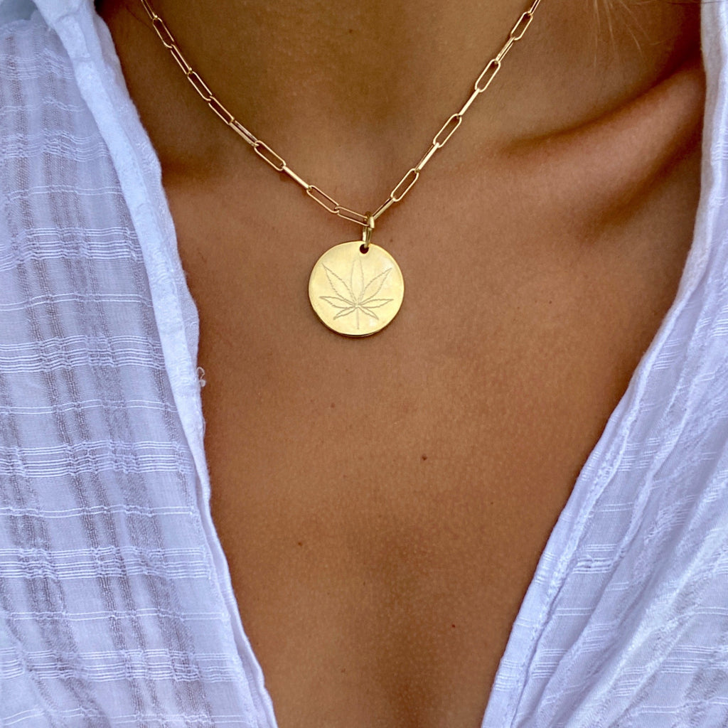 CANNABIS LEAF 1" DISC NECKLACE